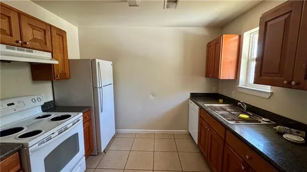 $1,250 | 1516 Aviators Street, Unit D, New Orleans, LA 70122
