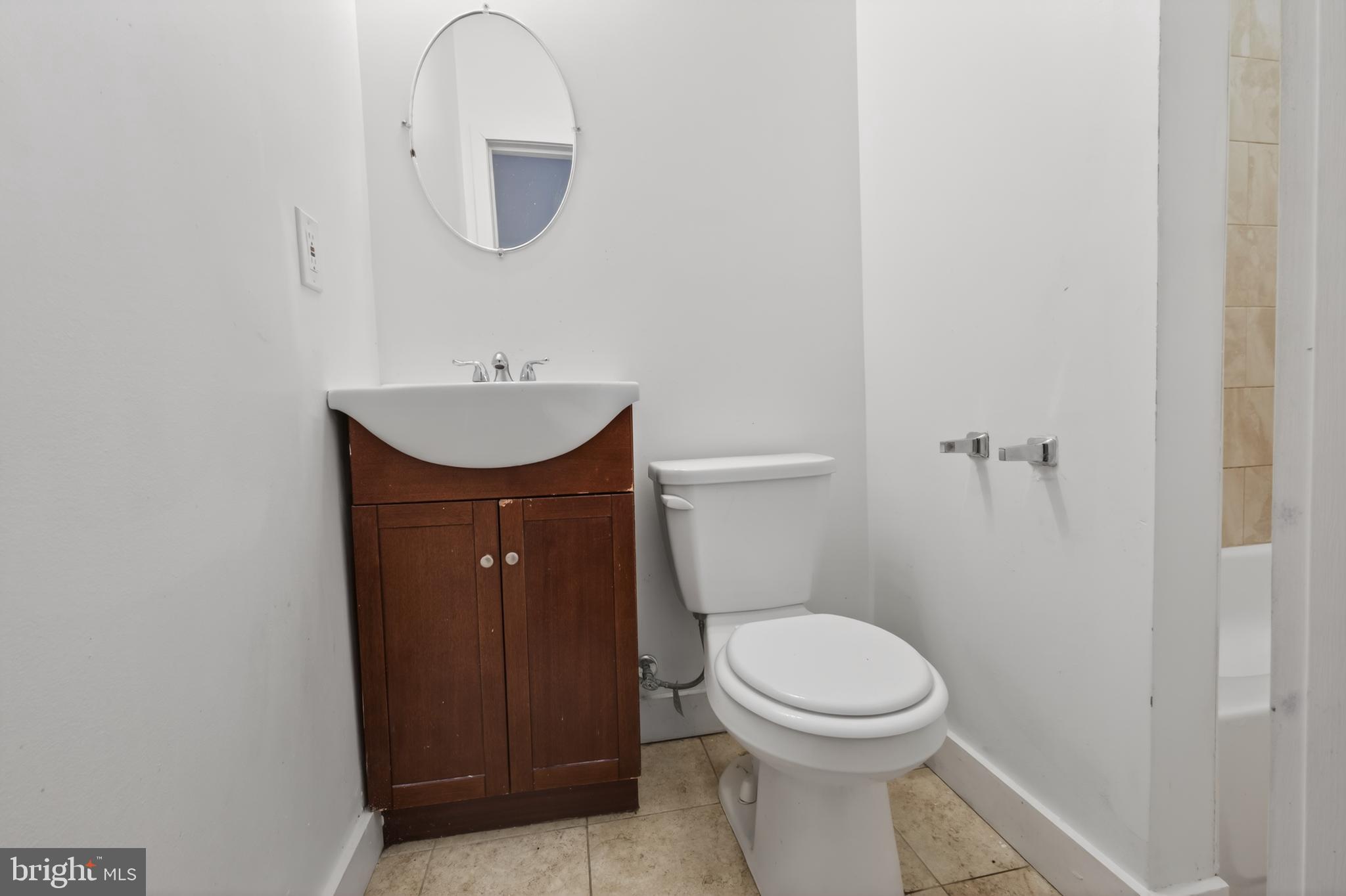 6022 Market Street, Unit 2 Philadelphia, PA 19139 - Photo 7 of 15