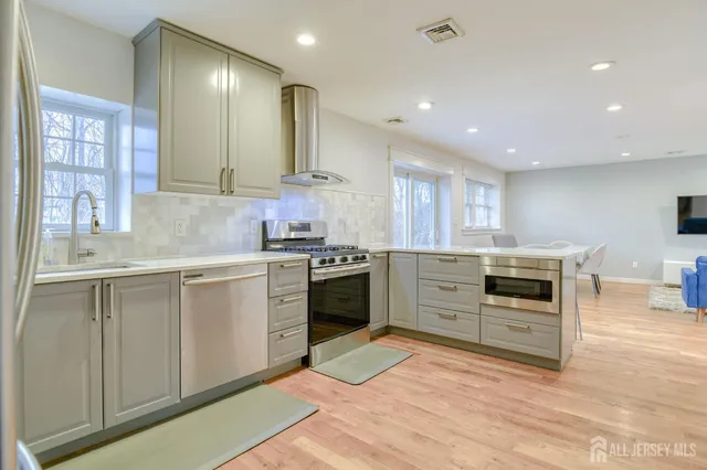 $4,000 | 30 Clara Drive, Piscataway, NJ 08854