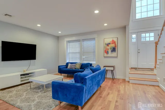 $4,000 | 30 Clara Drive, Piscataway, NJ 08854