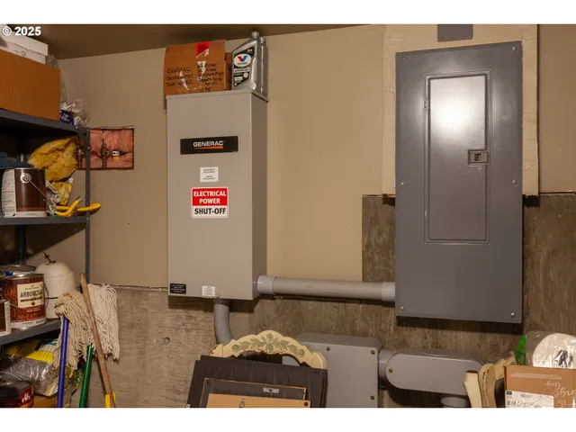 $825,000 | 3056 Highway 35, Hood River, OR 97031