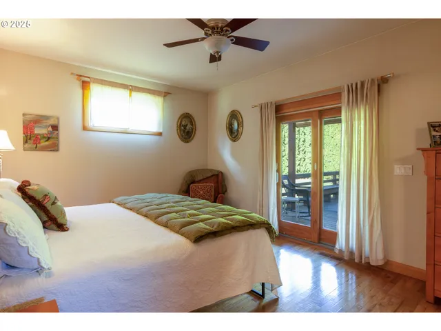 $825,000 | 3056 Highway 35, Hood River, OR 97031