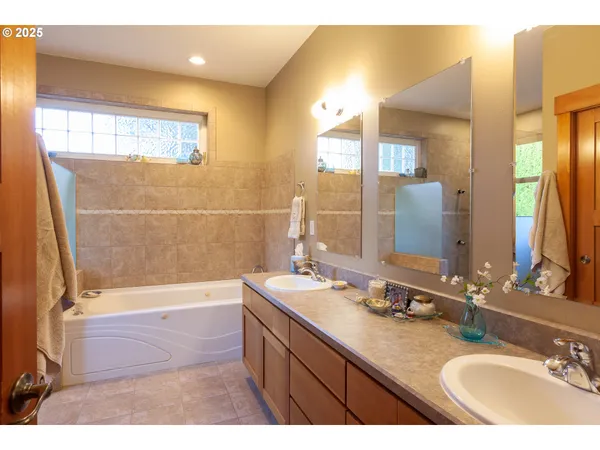 $799,000 | 3056 Highway 35, Hood River, OR 97031