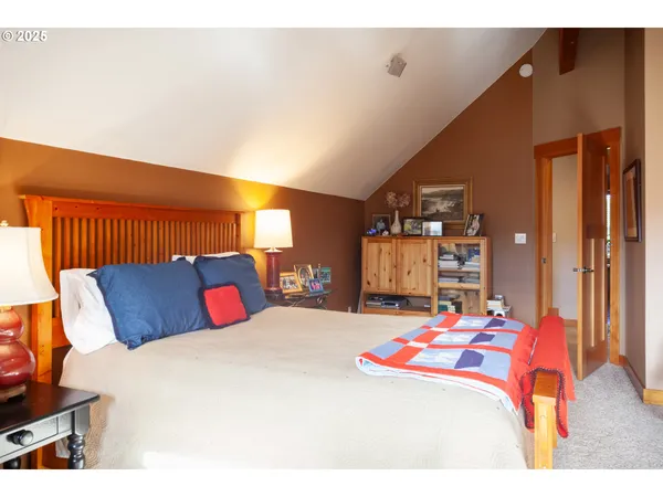 $799,000 | 3056 Highway 35, Hood River, OR 97031