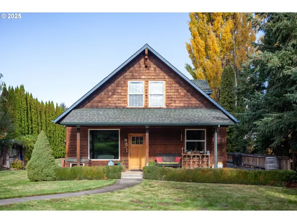$799,000 | 3056 Highway 35, Hood River, OR 97031