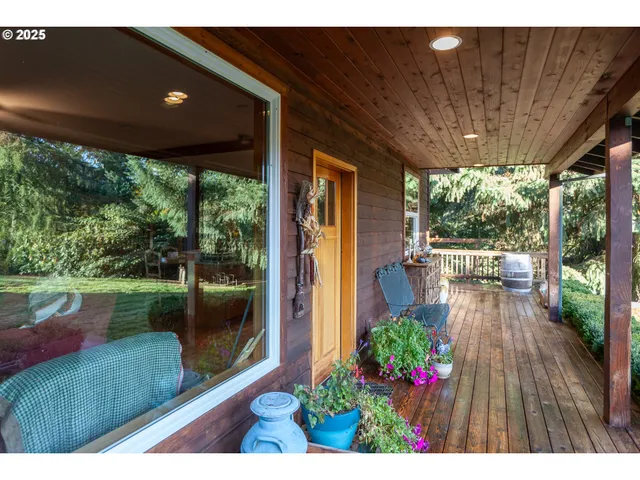 $825,000 | 3056 Highway 35, Hood River, OR 97031