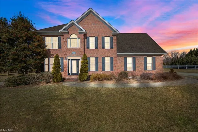 $459,500 | 8596 Oak Meadows Drive, Kernersville, NC 27284