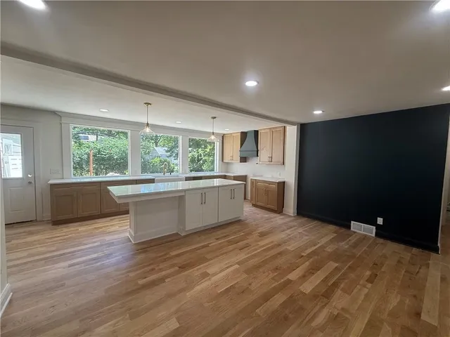 $740,000 | 6941 Nall Avenue, Prairie Village, KS 66208