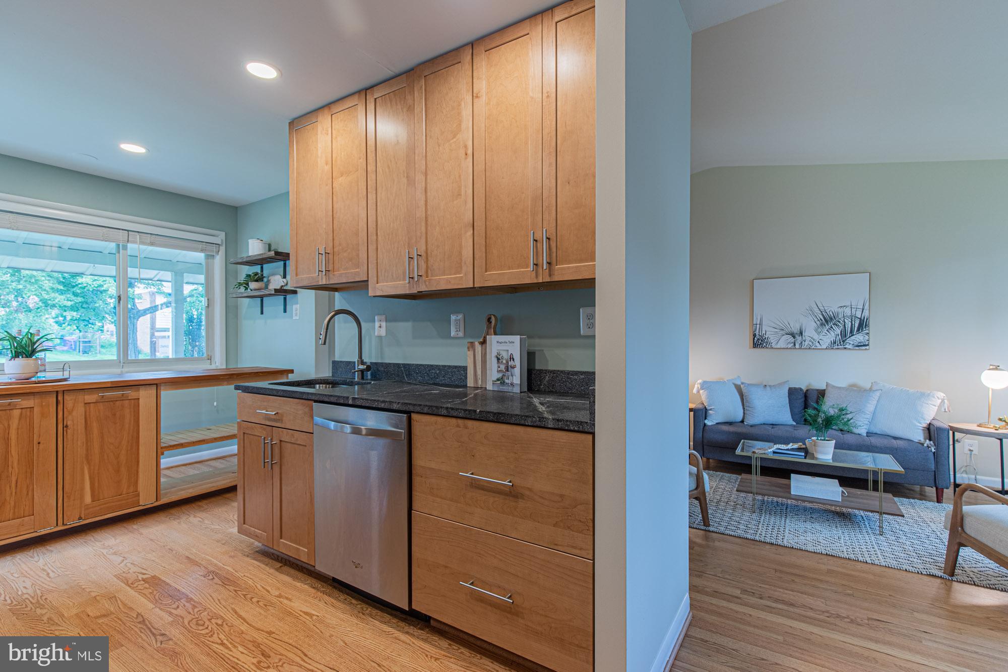 411 Torrington Place Silver Spring, MD 20901 - Photo 10 of 47 Gallery Image 10