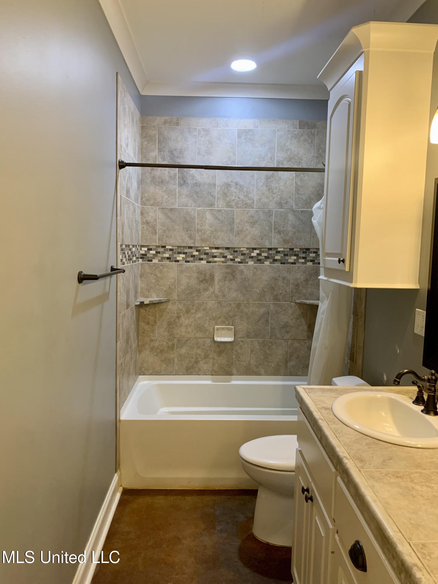 2623 West Mountain Creek Road Florence, MS 39073 - Photo 19 of 35 A66E61E8-CFFA-4ADC-84F4-4BB092CE5D77