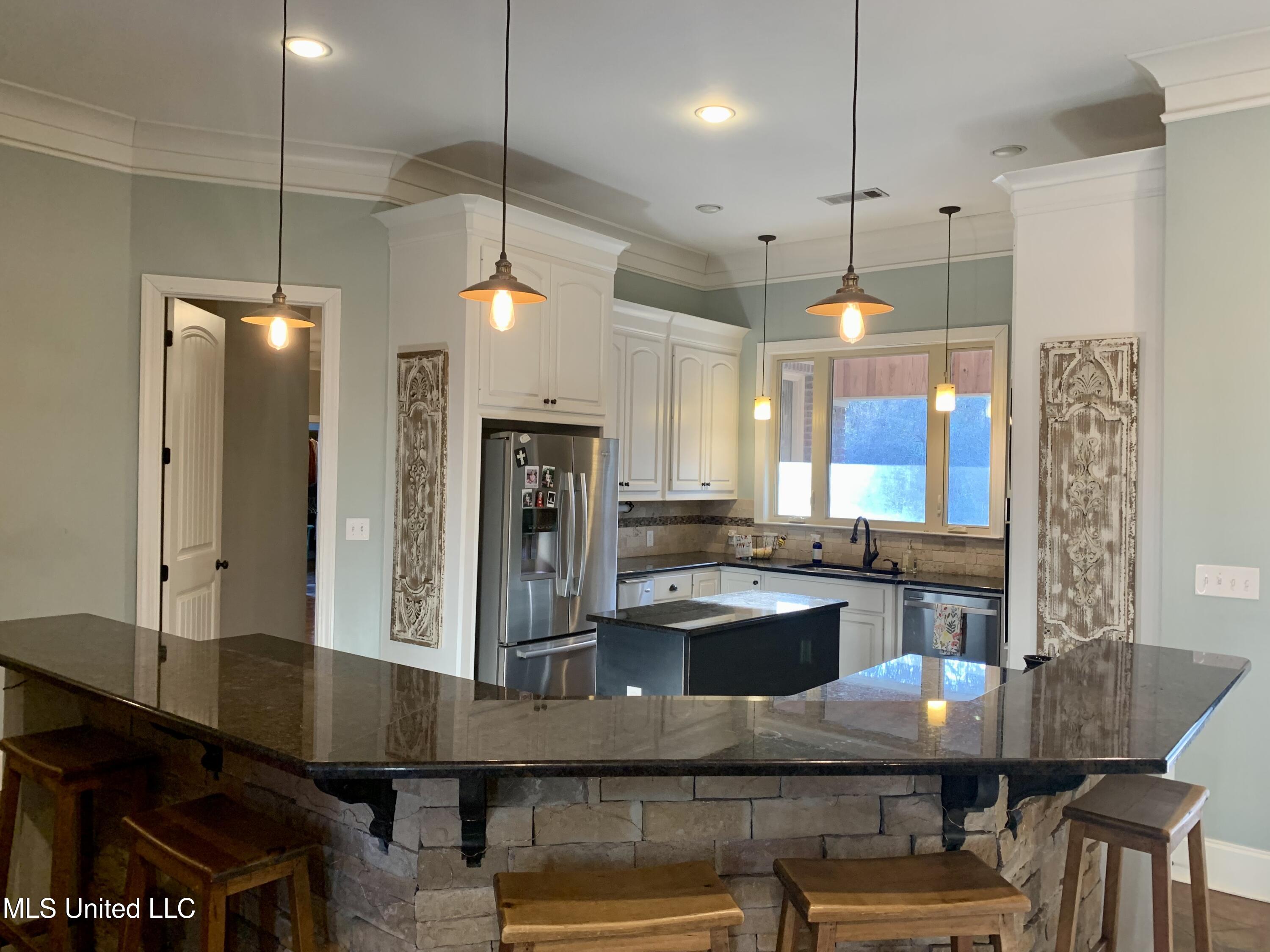 2623 West Mountain Creek Road Florence, MS 39073 - Photo 6 of 35 7B470128-934B-469B-9EEB-E4AFA6CCC4C5