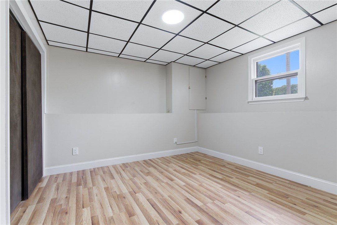 20 Killey Avenue Warwick, RI 02889 - Photo 27 of 36