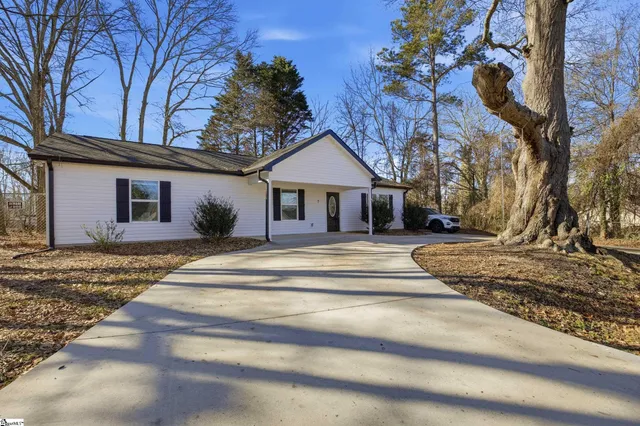 $282,000 | 7 West 2nd Street, Williamston, SC 29697