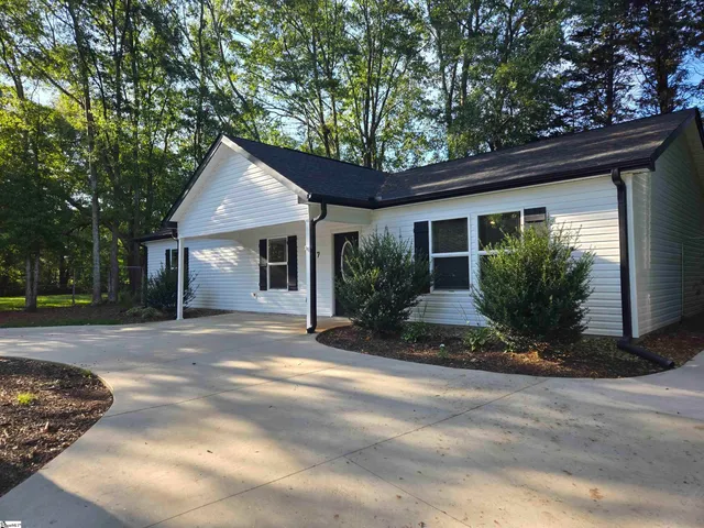 $285,000 | 7 West 2nd Street, Williamston, SC 29697