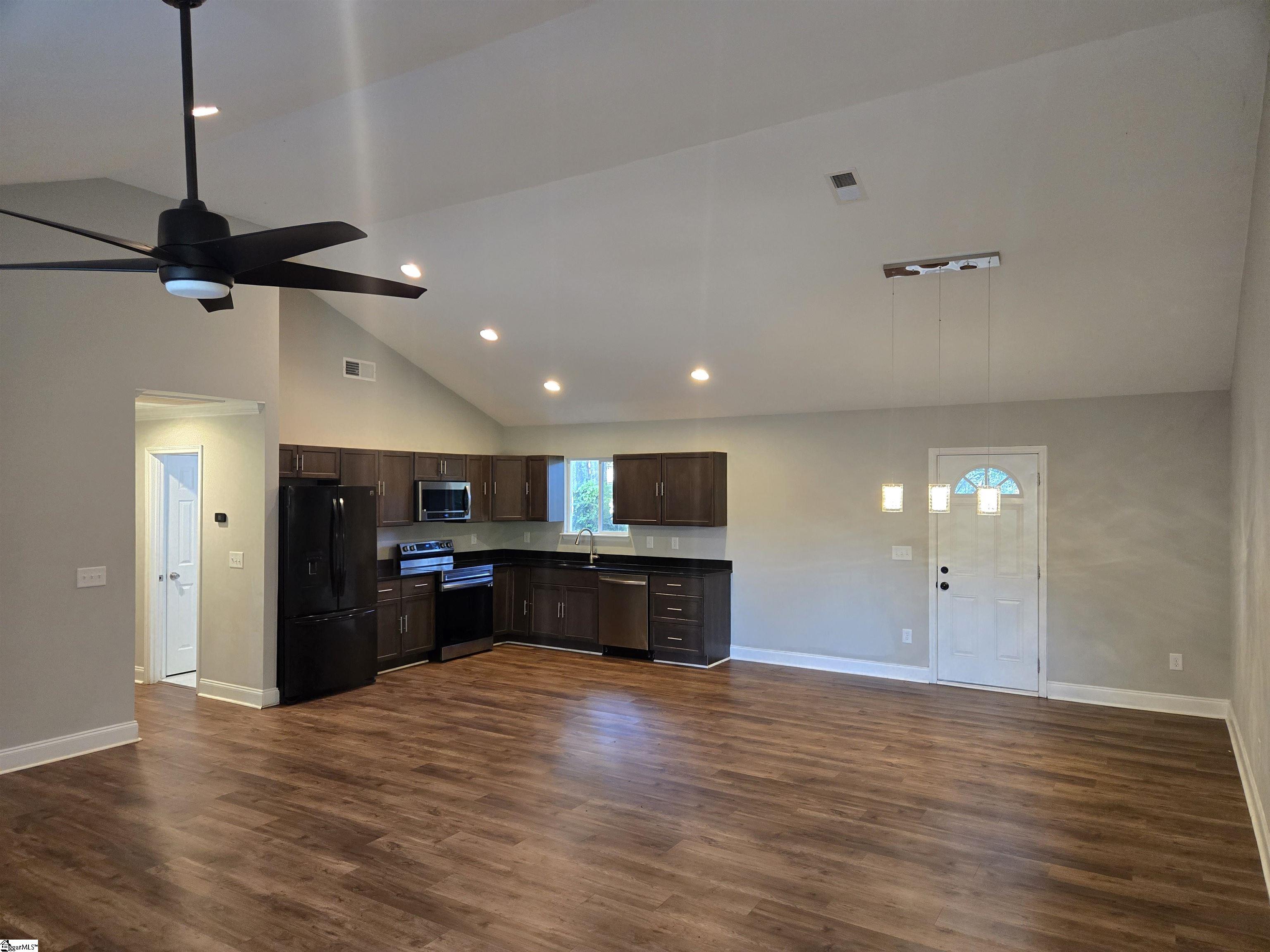 7 West 2nd Street Williamston, SC 29697 - Photo 4 of 14