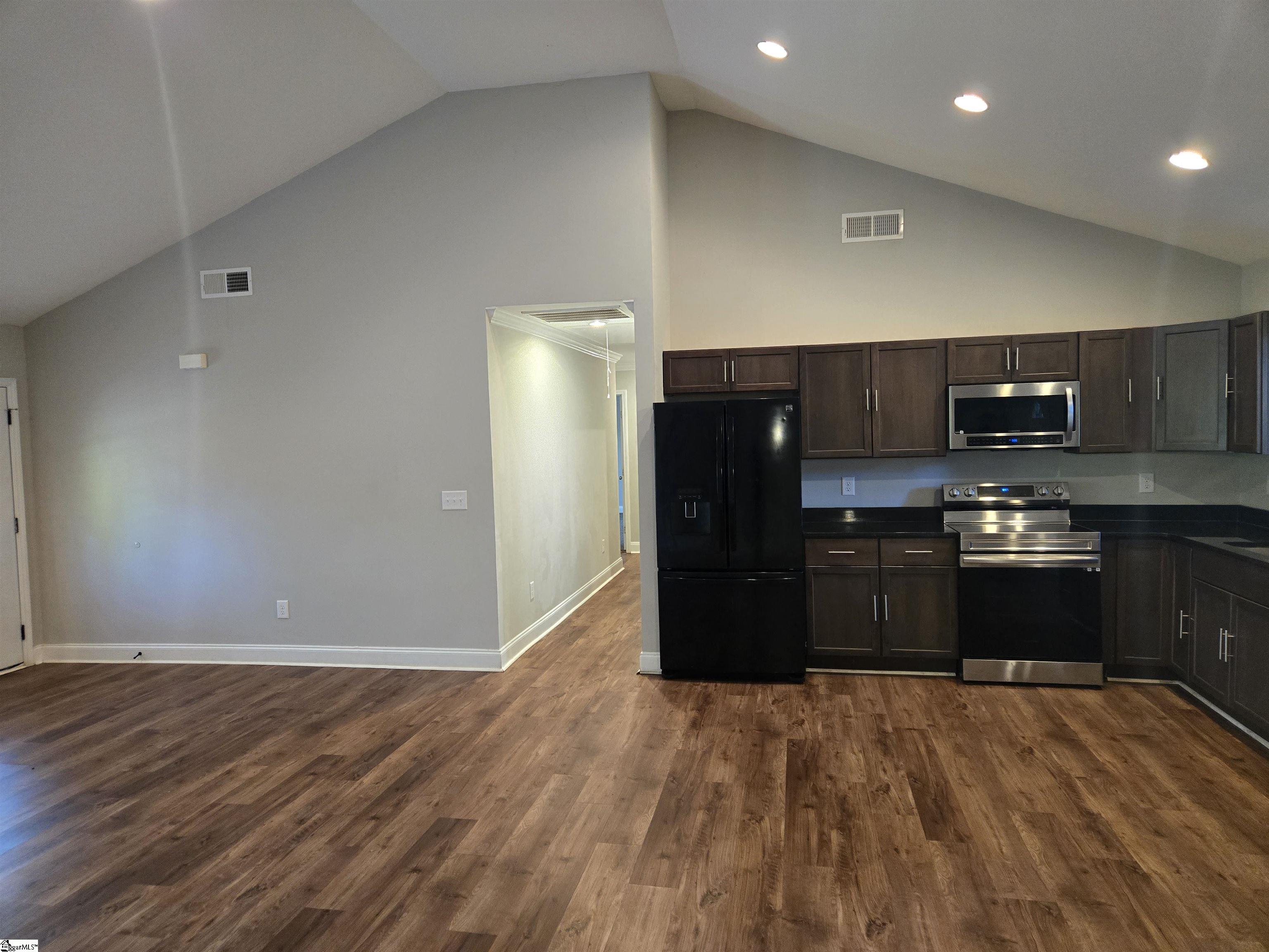 7 West 2nd Street Williamston, SC 29697 - Photo 5 of 14