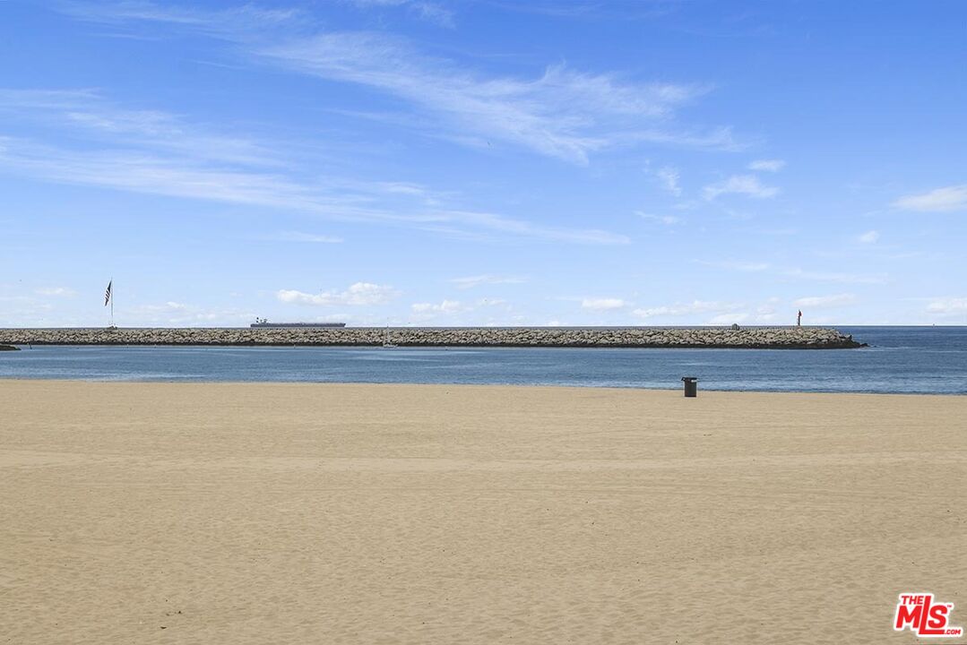 25 Ironsides Street Marina del Rey, CA 90292 - Photo 10 of 10