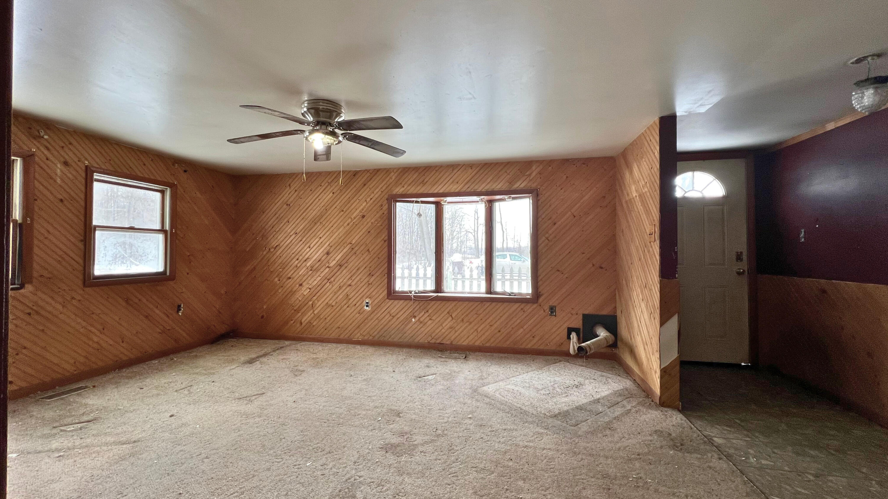 1401 Miner Road Crystal, MI 48818 - Photo 18 of 54 LR 4