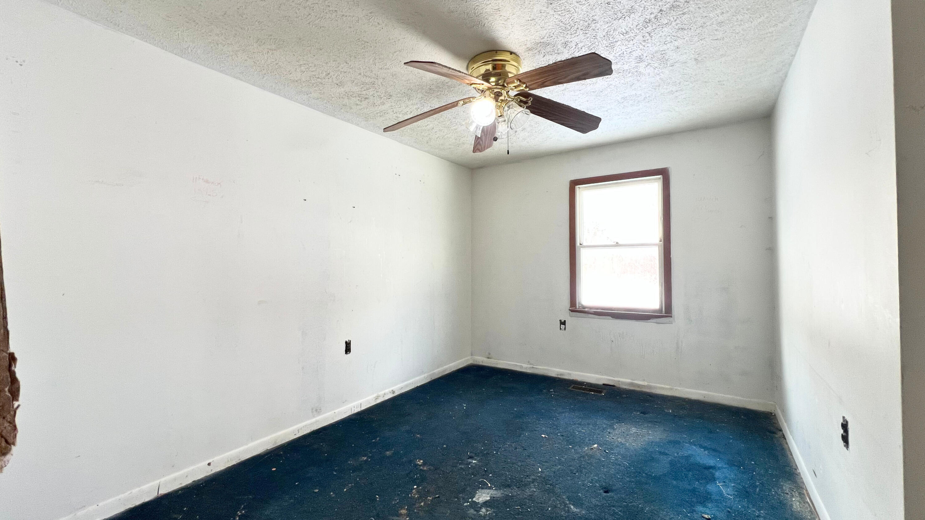 1401 Miner Road Crystal, MI 48818 - Photo 6 of 54 Bed 2 4