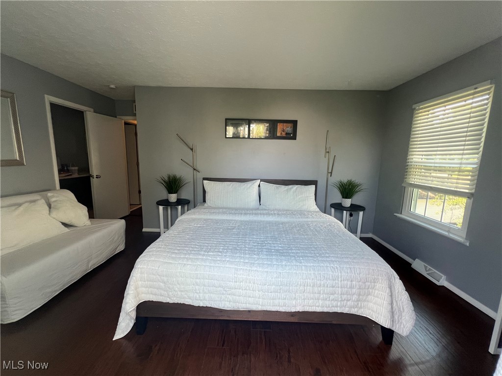 28200 Detroit Road, Unit D2 Westlake, OH 44145 - Photo 19 of 31 Spacious master