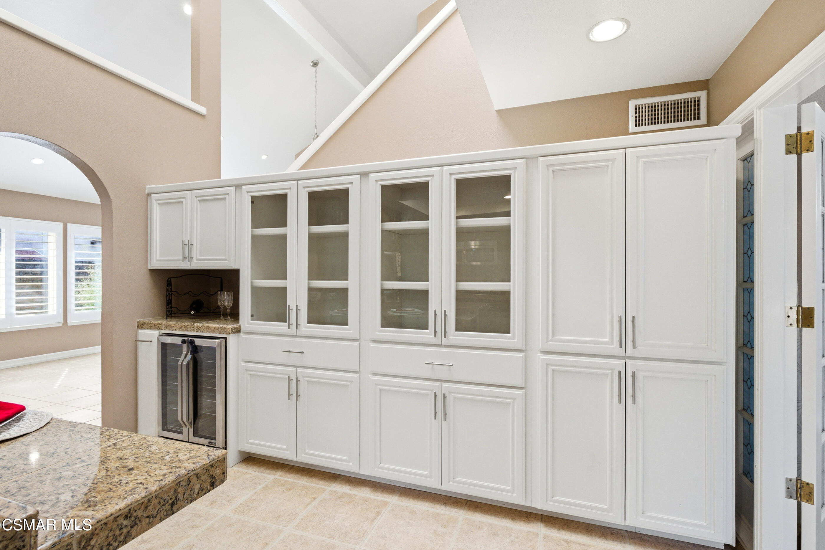 2058 Coleman Court Simi Valley, CA 93063 - Photo 18 of 60 2058 Coleman Ct Simi Valley-20