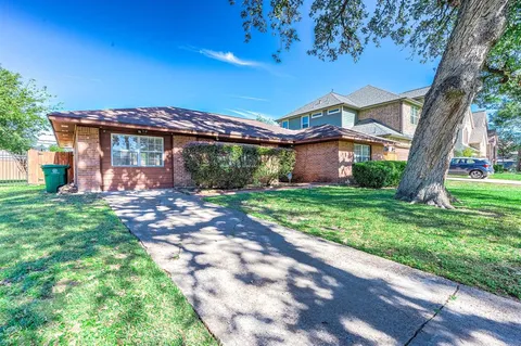 $475,000 | 2010 Hewitt Drive, Houston, TX 77018