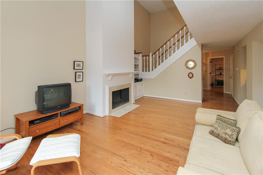 7422 Longleat Road Indianapolis, IN 46240 - Photo 11 of 20 Gallery Image 11