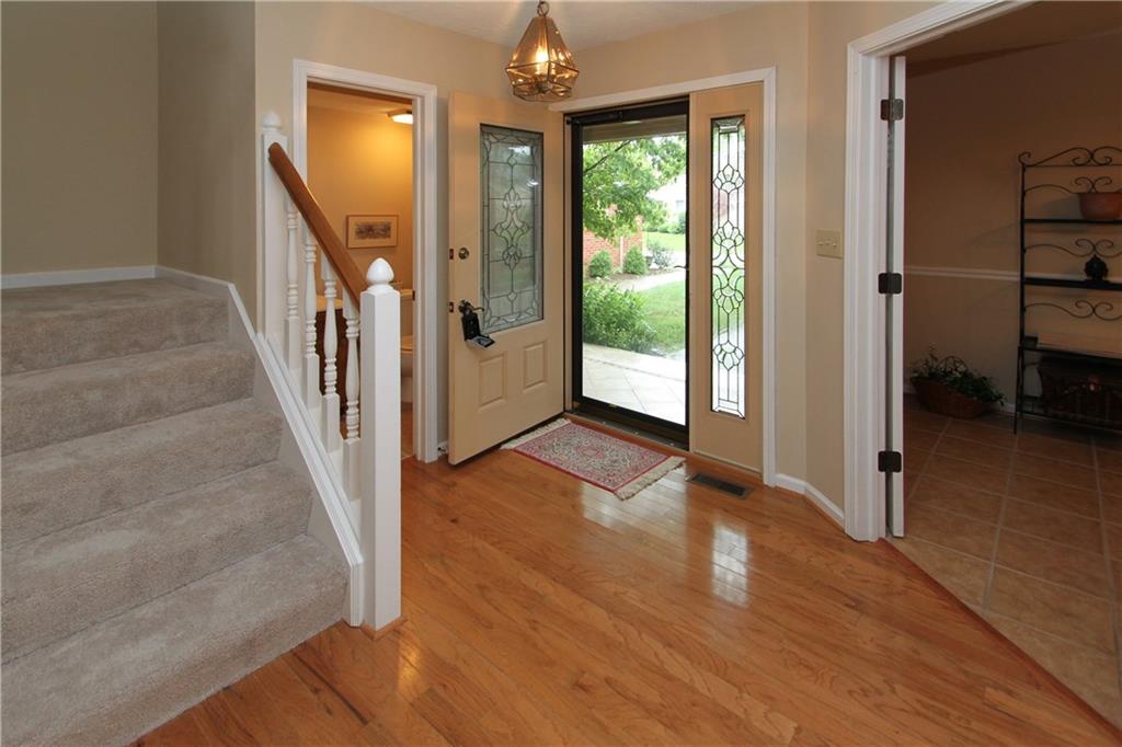 7422 Longleat Road Indianapolis, IN 46240 - Photo 3 of 20 Gallery Image 3
