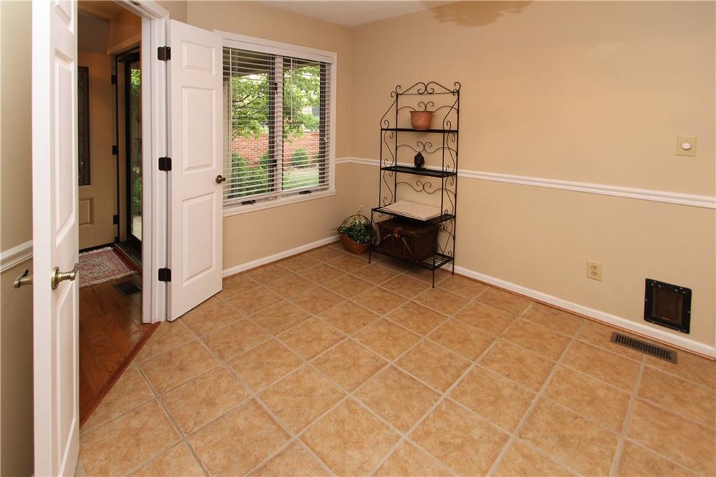 7422 Longleat Road Indianapolis, IN 46240 - Photo 4 of 20 Gallery Image 4
