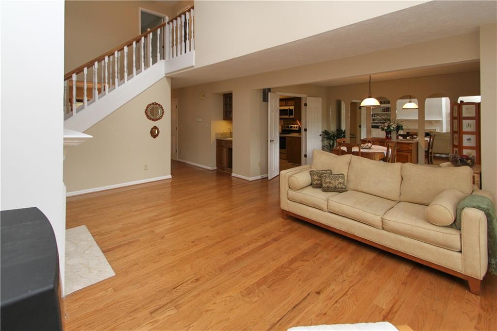 7422 Longleat Road Indianapolis, IN 46240 - Photo 10 of 20 Gallery Image 10
