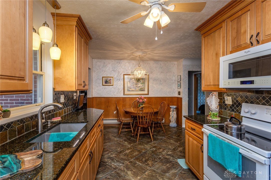 899 Old Springfield Road Vandalia, OH 45377 - Photo 10 of 40 Gallery Image 10