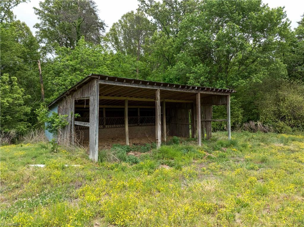 4275 Grubbs Road Walkertown, NC 27051 - Photo 7 of 16