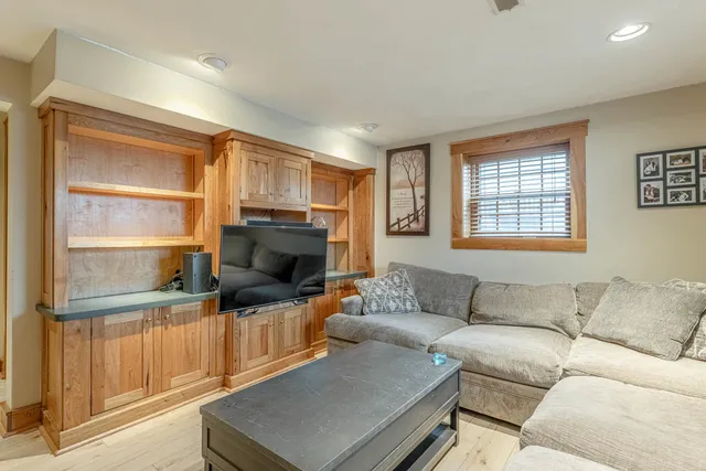 $549,900 | N2112 County Hwy K, Monroe, WI 53566