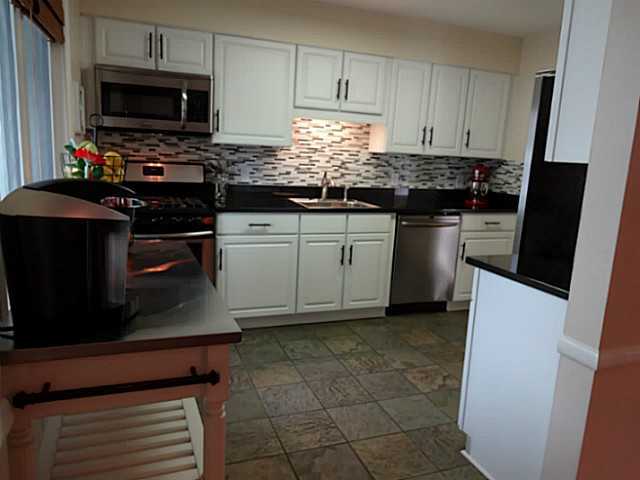 3595 Ramsgate Road Upper Arlington, OH 43221 - Photo 9 of 25