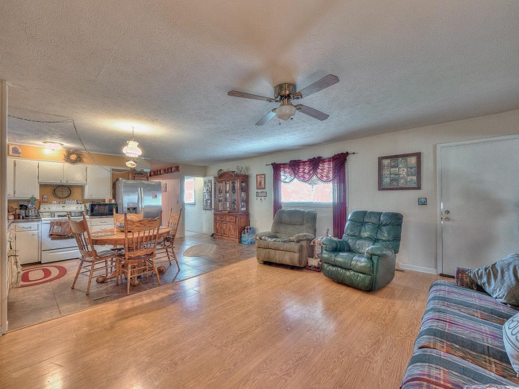 8880 Anglers Way Road Duffield, VA 24244 - Photo 5 of 36 Photo 5