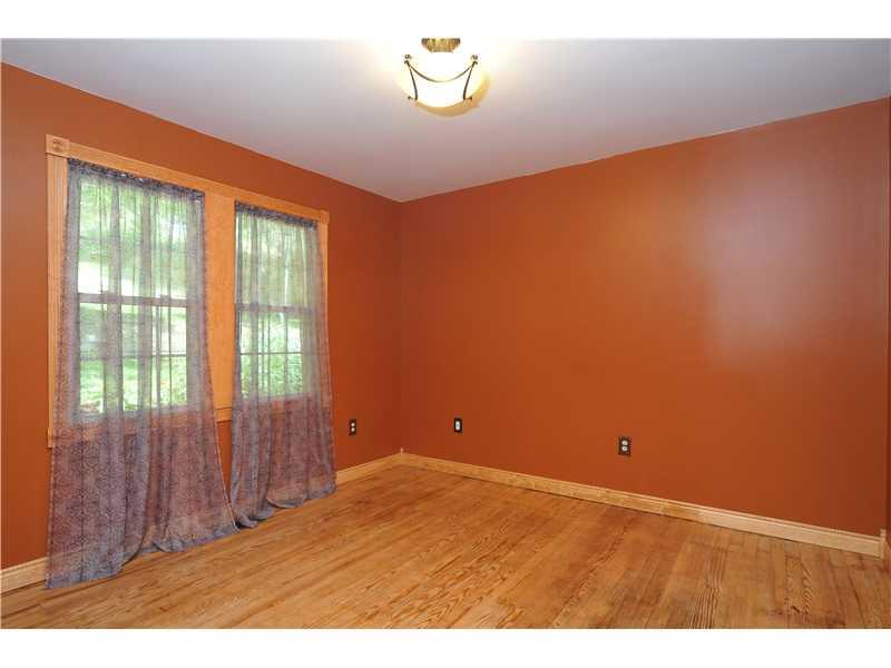 1033 Monaca Rd (stobo St) Monaca, PA 15061 - Photo 14 of 21 Master Bedroom.