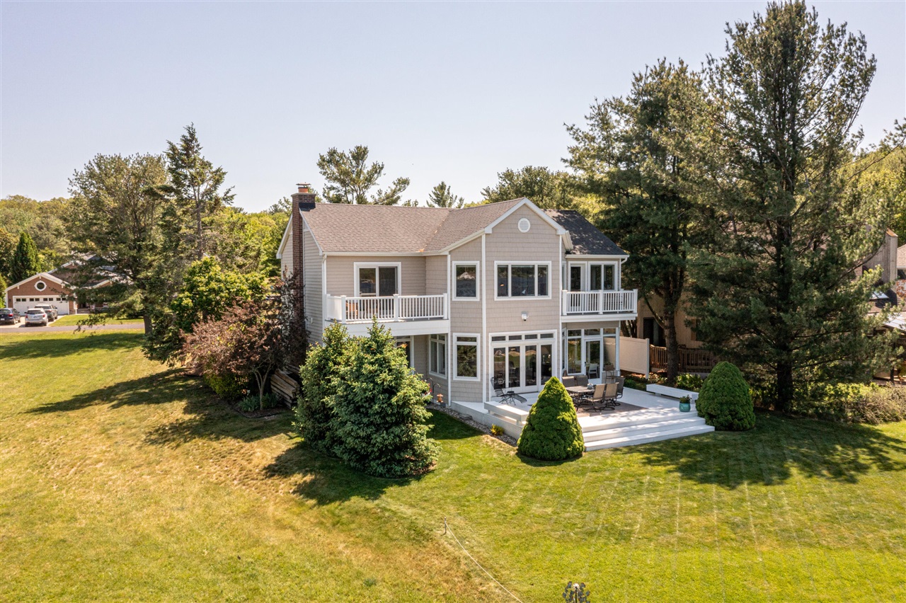 5400 Tonto Road Pentwater, MI 49449 - Photo 10 of 56