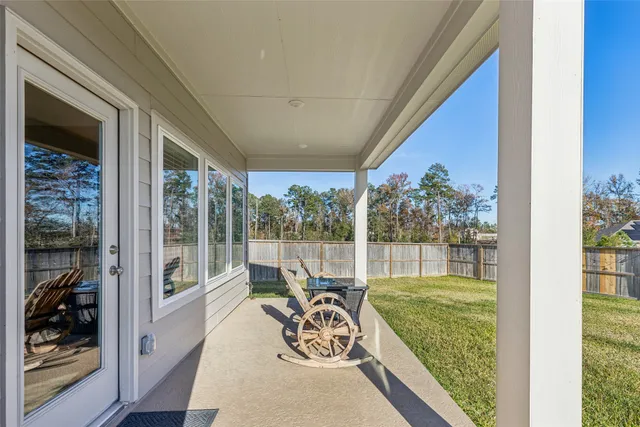 $345,000 | 201 Crystal Bay Lane, Willis, TX 77378