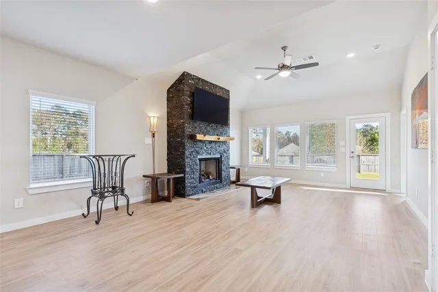 $345,000 | 201 Crystal Bay Lane, Willis, TX 77378