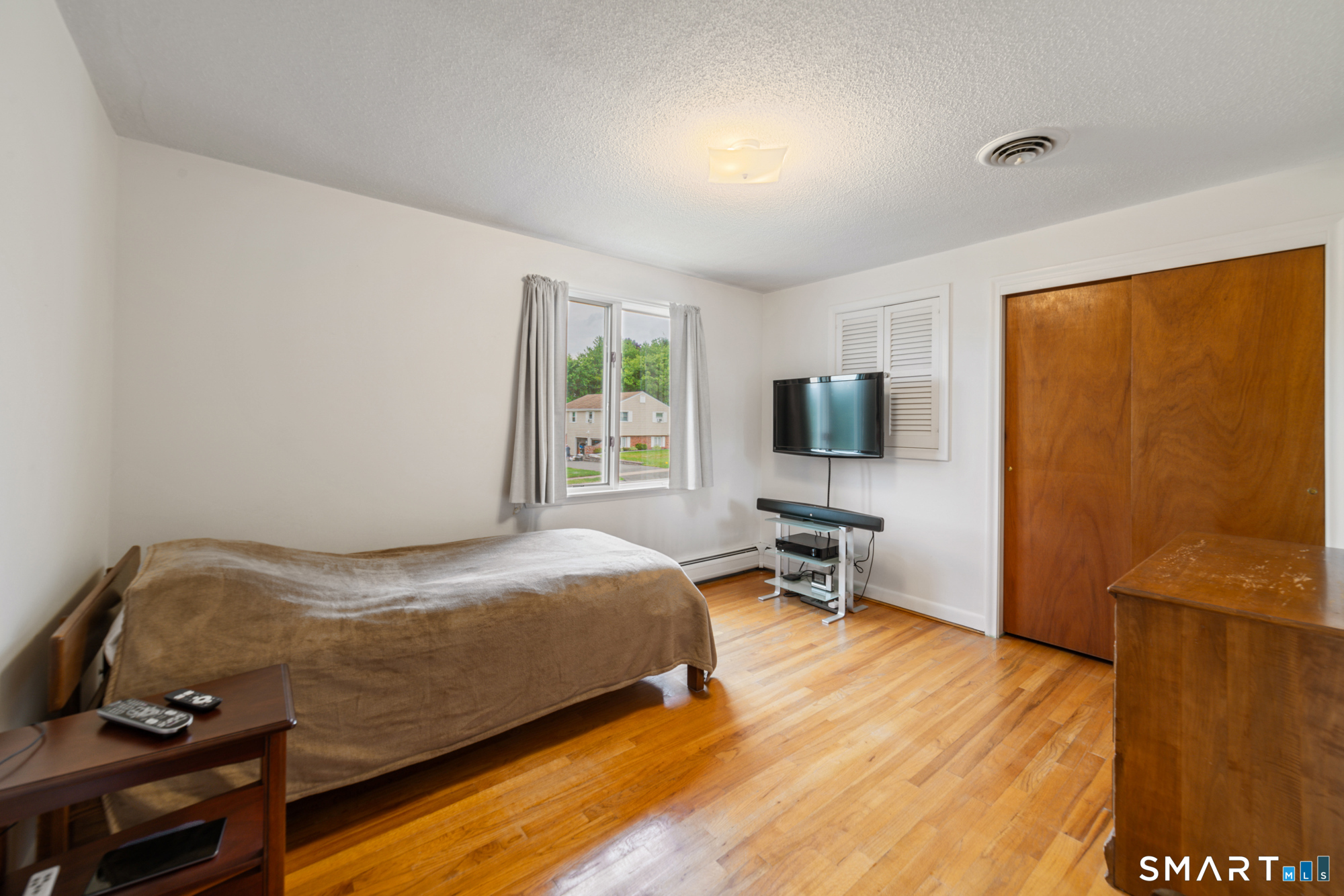 36 Cross Hill Road Wethersfield, CT 06109 - Photo 15 of 40