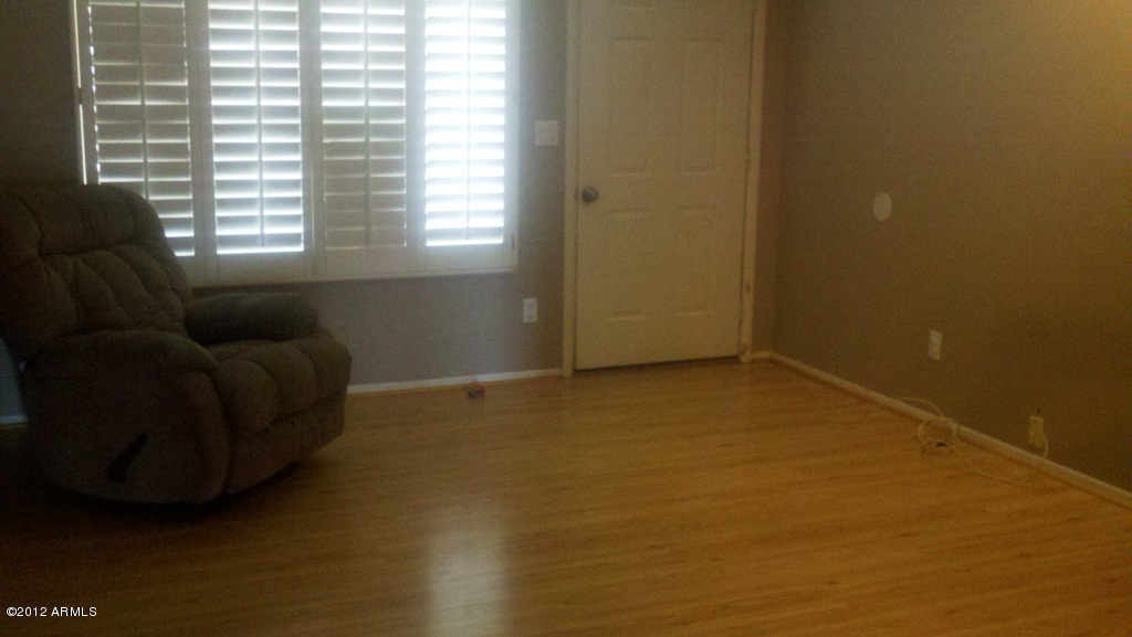 2502 East John Cabot Road Phoenix, AZ 85032 - Photo 2 of 16 Living Room01