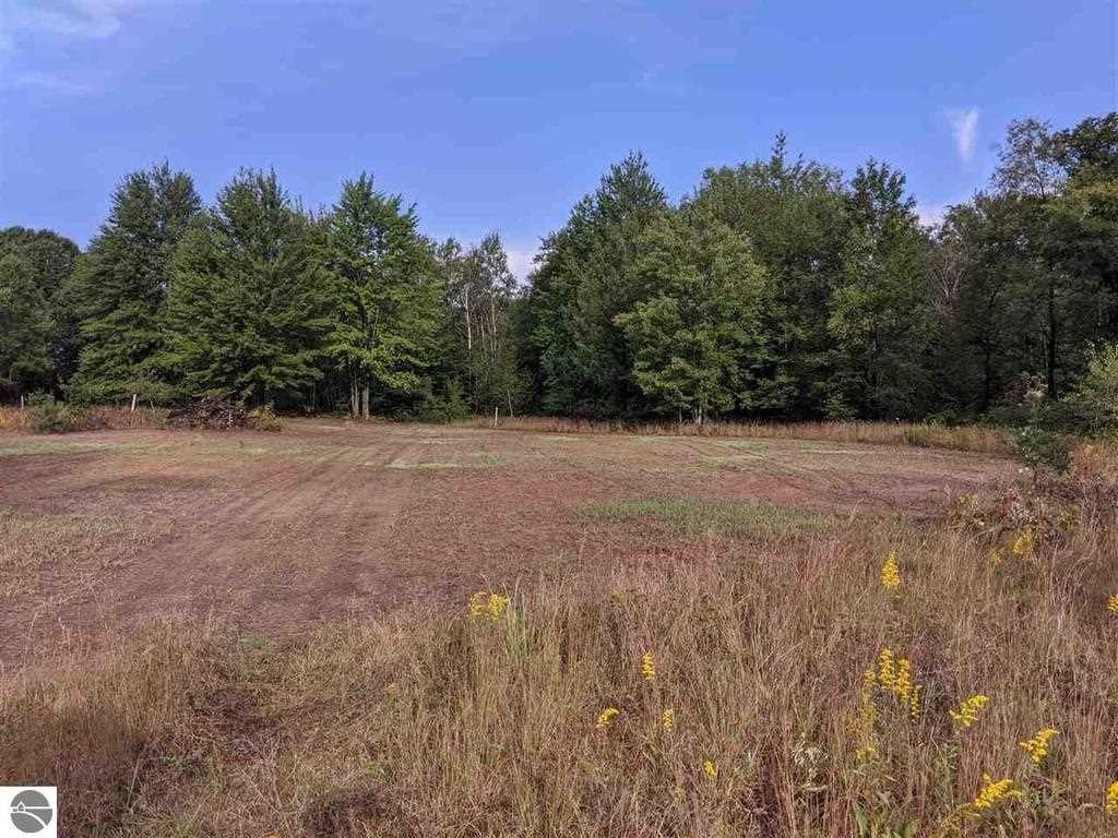 4000 South E County Line Road Shepherd, MI 48883 - Photo 1 of 1 Gallery Image 1