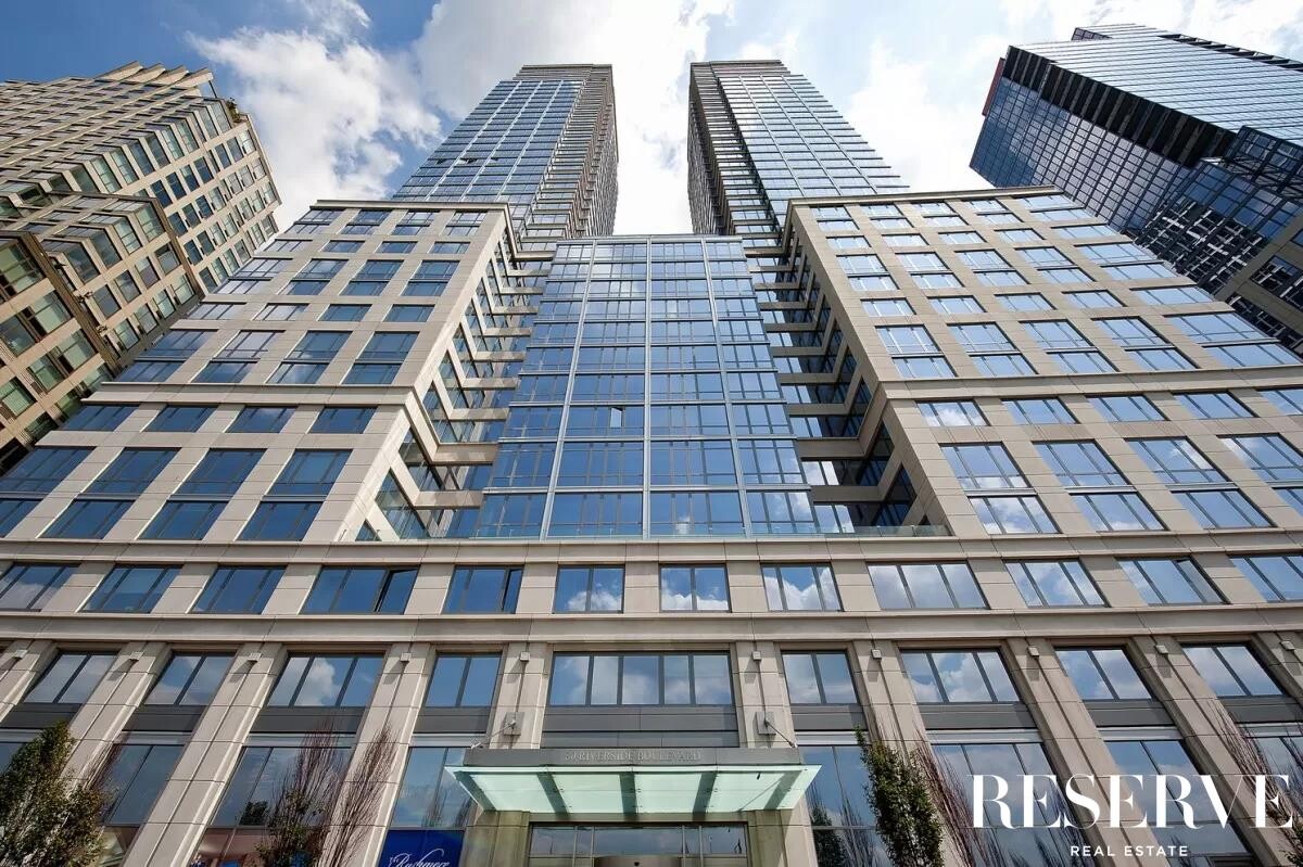 80 Riverside Boulevard, Unit 15B Manhattan, NY 10069 - Photo 20 of 26 a view of a balcony with staircase