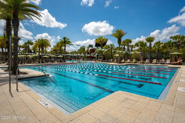 a view of a tennis court