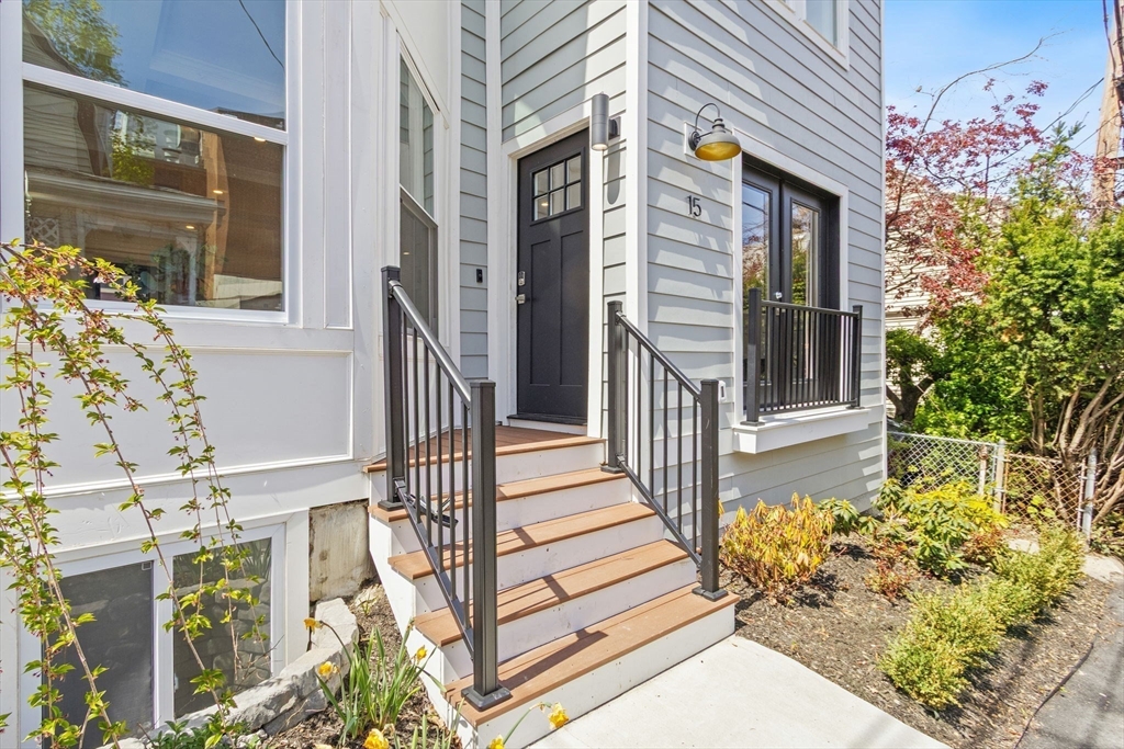 15 Spring Hill Terrace Somerville, MA 02143 - Photo 3 of 42