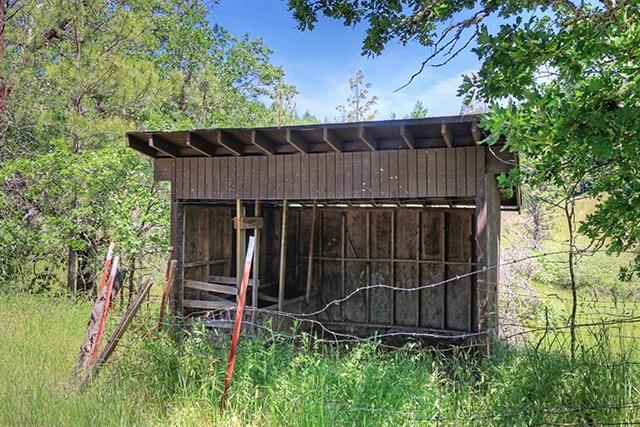 6030 Tunnel Loop Road Grants Pass, OR 97526 - Photo 32 of 35 Additional Photo