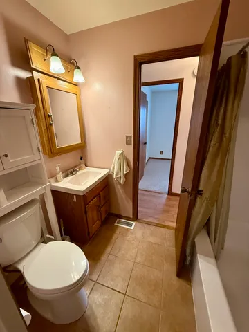 $329,000 | 803 East Streamwood Boulevard, Streamwood, IL 60107