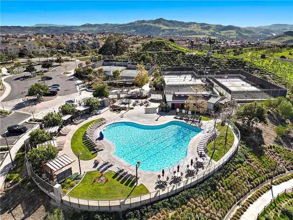 $950,000 | 12 Jubilee Way, Rancho Mission Viejo, CA 92694