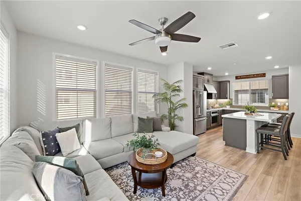 $950,000 | 12 Jubilee Way, Rancho Mission Viejo, CA 92694