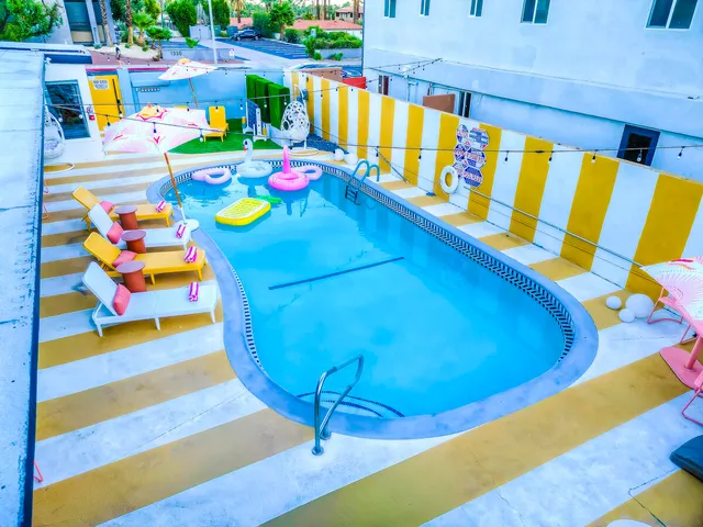 $2,500,000 | 1339 North Indian Canyon Drive, Palm Springs, CA 92262